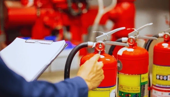 PFOS چیست و چرا استفاده از آن در صنعت دریانوردی ممنوع می‌شود؟