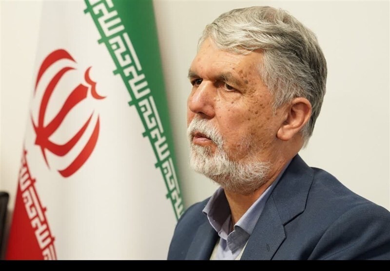 وزیر فرهنگ: دریا باید بستری برای تمدن‌سازی و توسعه فرهنگی باشد