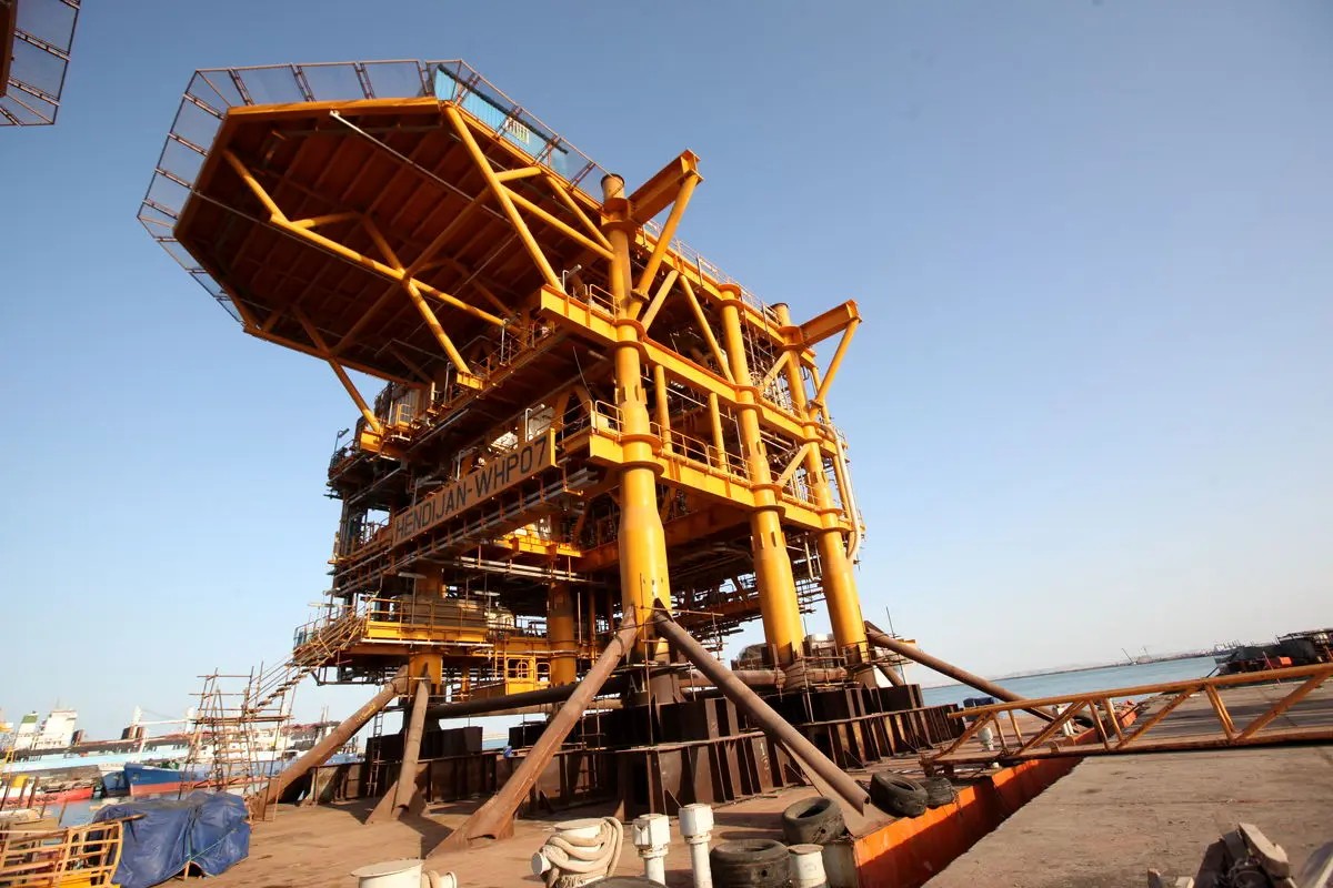 ساخت سکو‌های غول‌پیکر فاز ۱۱ با تکیه بر توان بومی